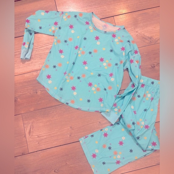 Girls Size 10-12 Pajama outfit - New Never Worn - Picture 1 of 6